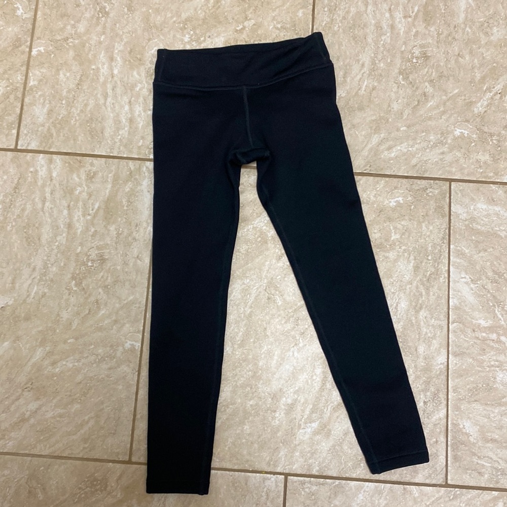 Athleta girls small, size 7 fleeced lined leggings